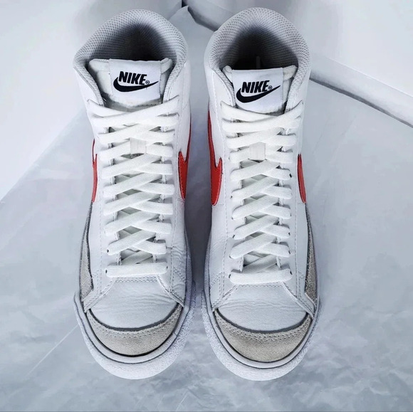 Nike Blazer GS Mid '77 White/Coconut Milk/White/Picante Red 4.5Y (23.5cm) - Picture 3 of 8